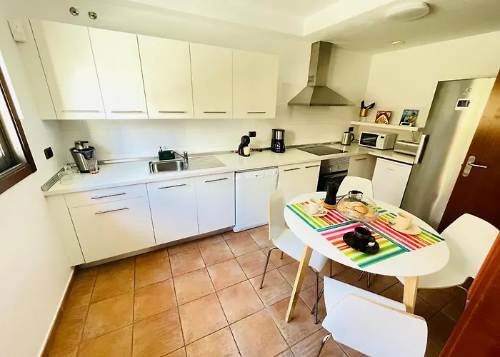 Tenerife Family بيت للعطل